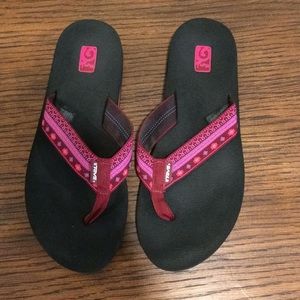 Pink & Purple Teva Mush Flip Flop Sandals, sz 9
